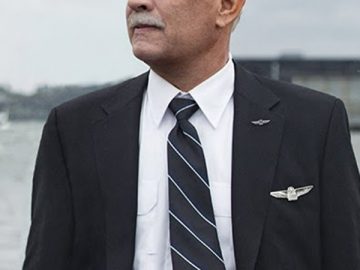 «Sully», eroe dell’Hudson La storia del pilota che salvò le 155 persone del suo aereo
