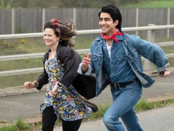 Con altri occhi. Blinded by the Light: aiutare i giovani a capire la pluralità di voci nel mondo moderno.